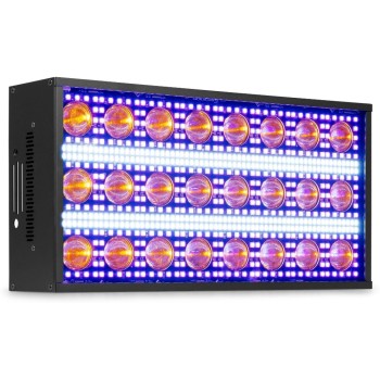 BeamZ Attaque 3 en 1 Strobe Blinder et Wash RGB+CW+WW