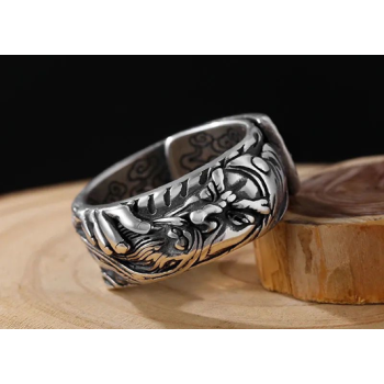 Bague - aspect argent vieilli - look gothique