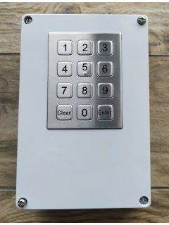 Contrôle d'accès intérieur ou extérieur, jusqu'à 2 portes , gâche ou ventouse, PoE