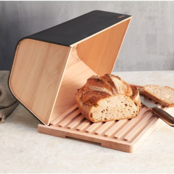Kisag boite à pain Paris - en Hêtre - planche pour découper le pain